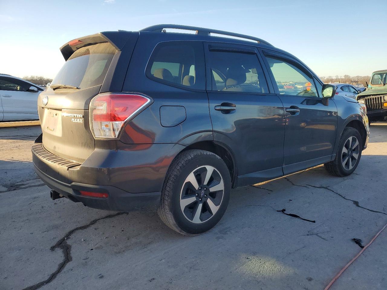 2017 Subaru Forester 2.5I Premium - zdjęcie 3