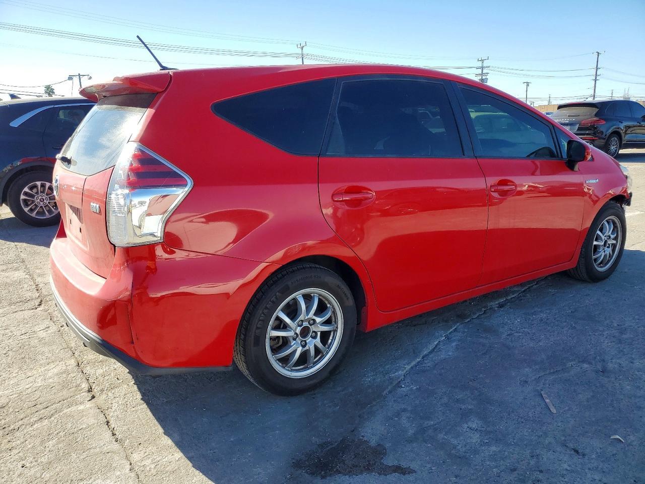 2016 Toyota Prius V - zdjęcie 3