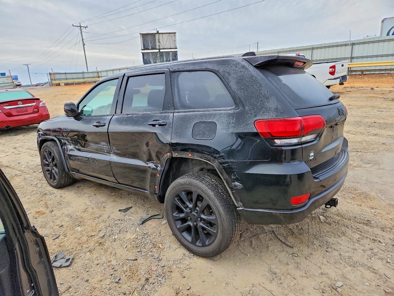 2018 Jeep Grand Cherokee Laredo - zdjęcie 2