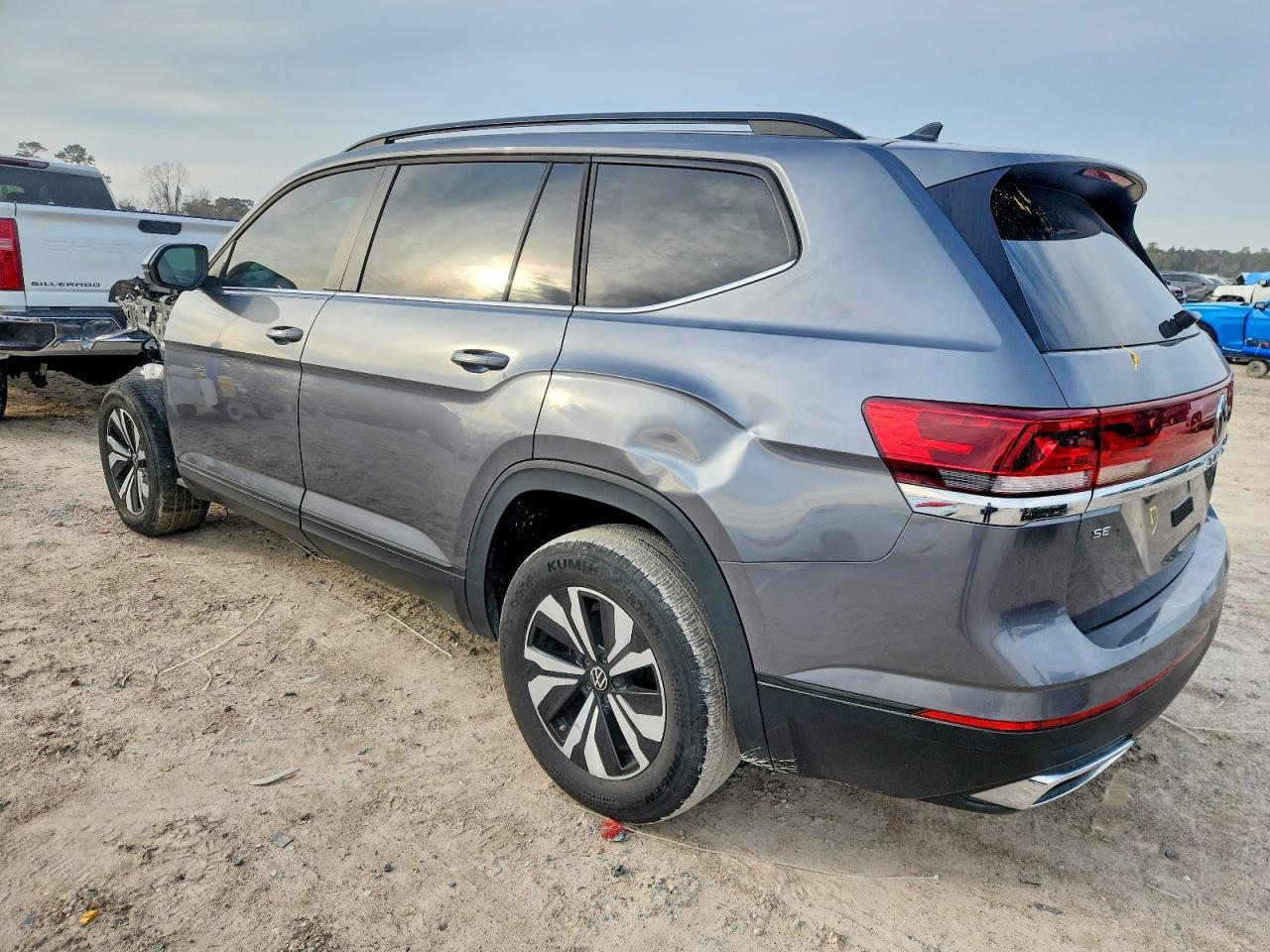 2024 Volkswagen Atlas Se - zdjęcie 2