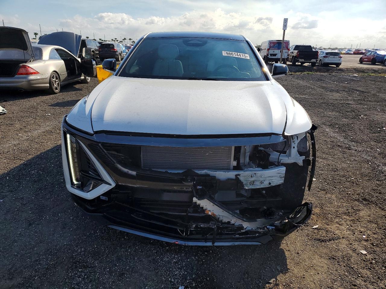 2025 Cadillac Lyriq Sport - zdjęcie 5