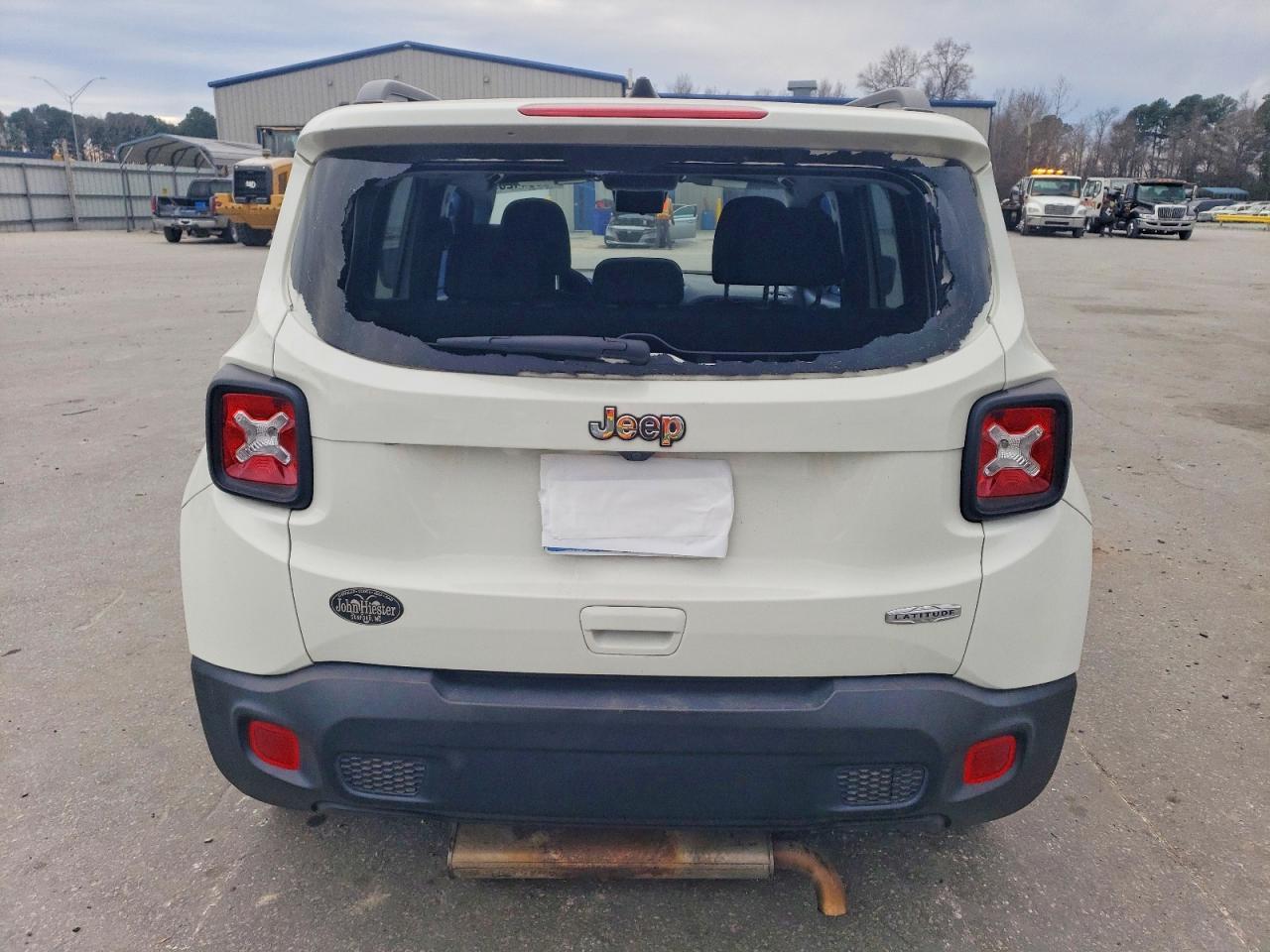 2021 Jeep Renegade Latitude - zdjęcie 6