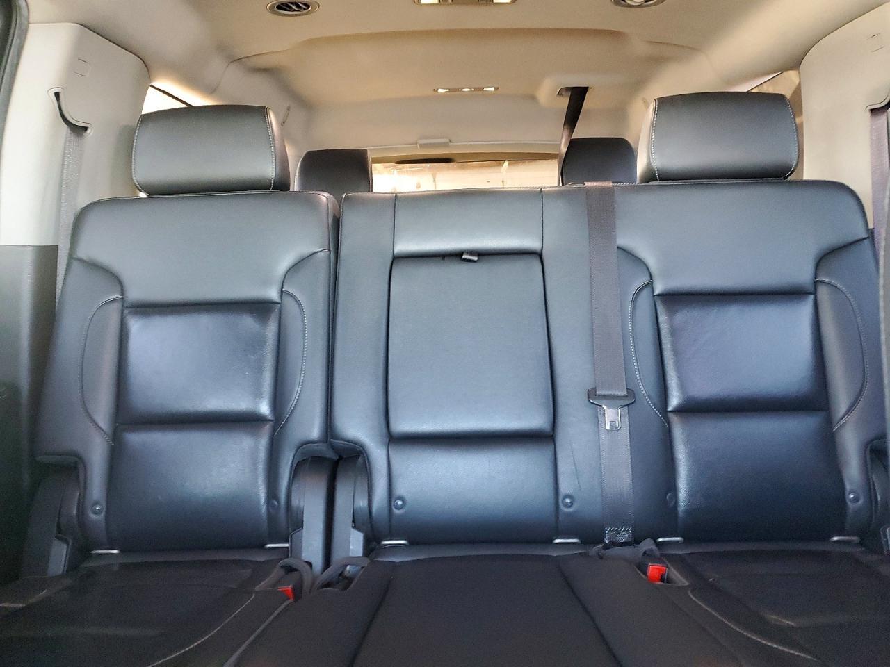 2018 Chevrolet Suburban K1500 Lt - zdjęcie 10