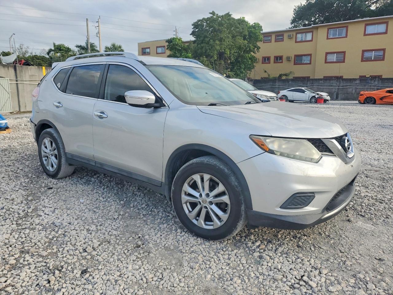 2014 Nissan Rogue Sv - zdjęcie 4