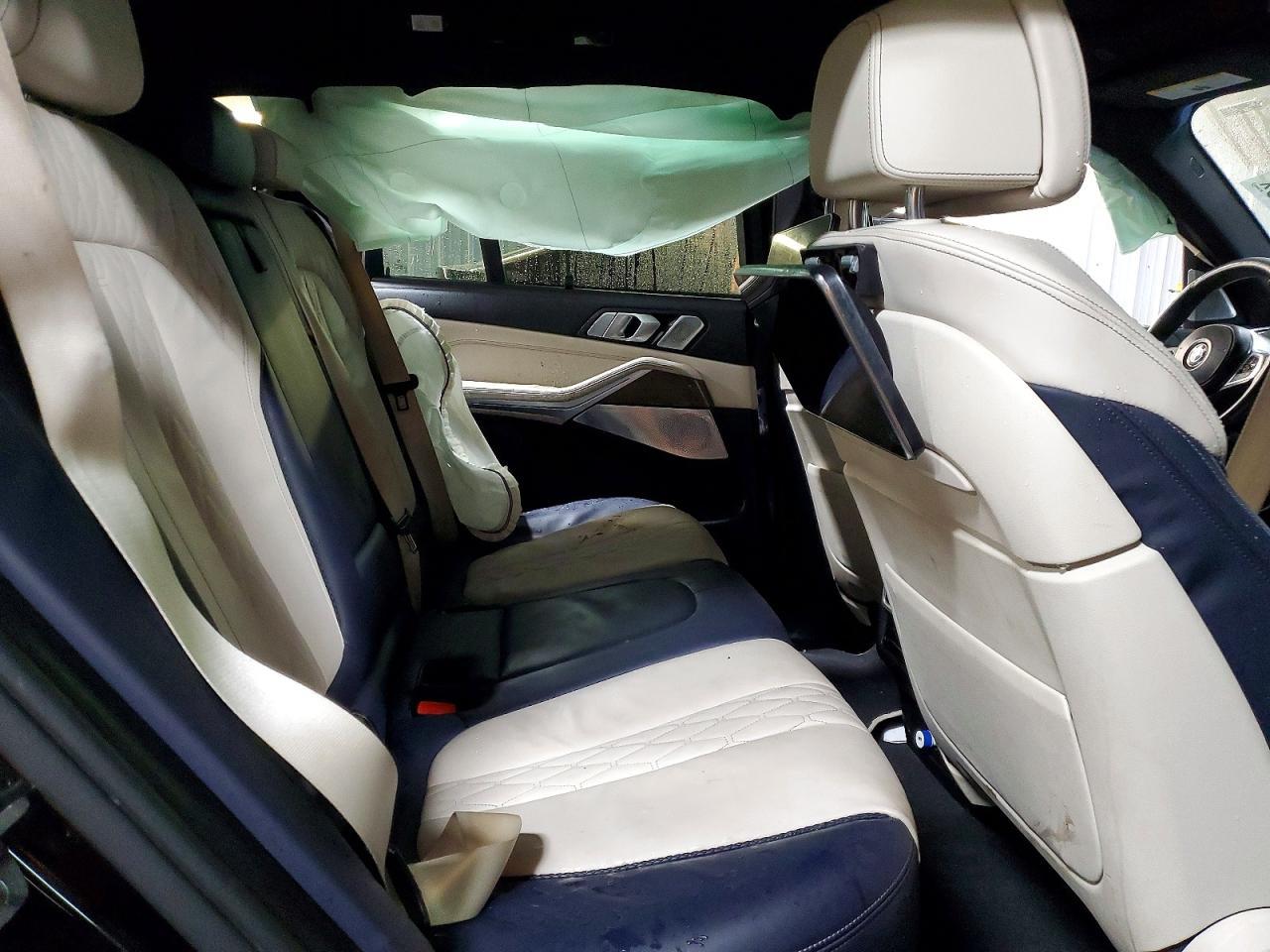 2020 BMW X5 M50I - zdjęcie 10