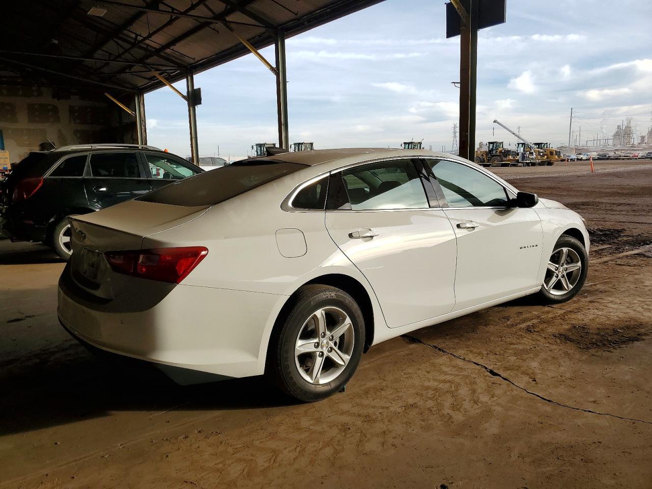 2024 Chevrolet Malibu Ls - zdjęcie 3