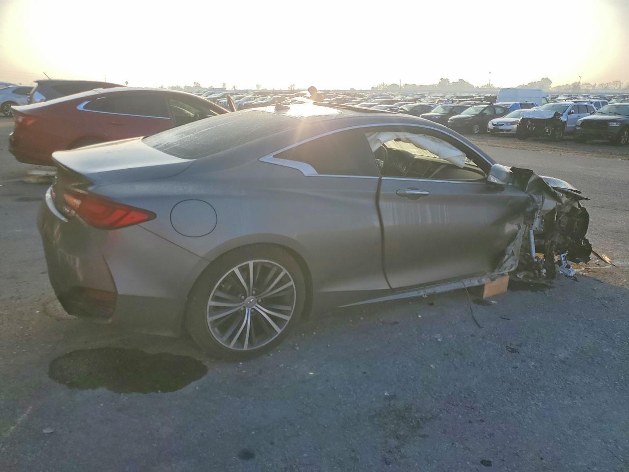 2017 Infiniti Q60 - zdjęcie 3