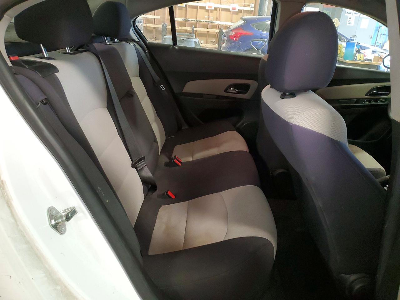 2013 Chevrolet Cruze Ls - zdjęcie 10