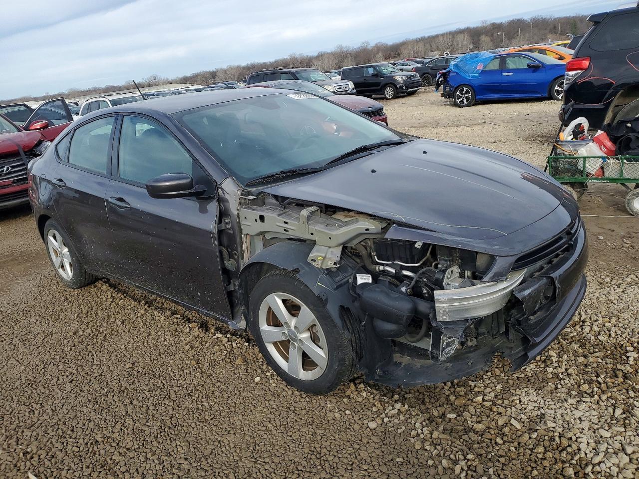 2016 Dodge Dart Sxt - zdjęcie 4