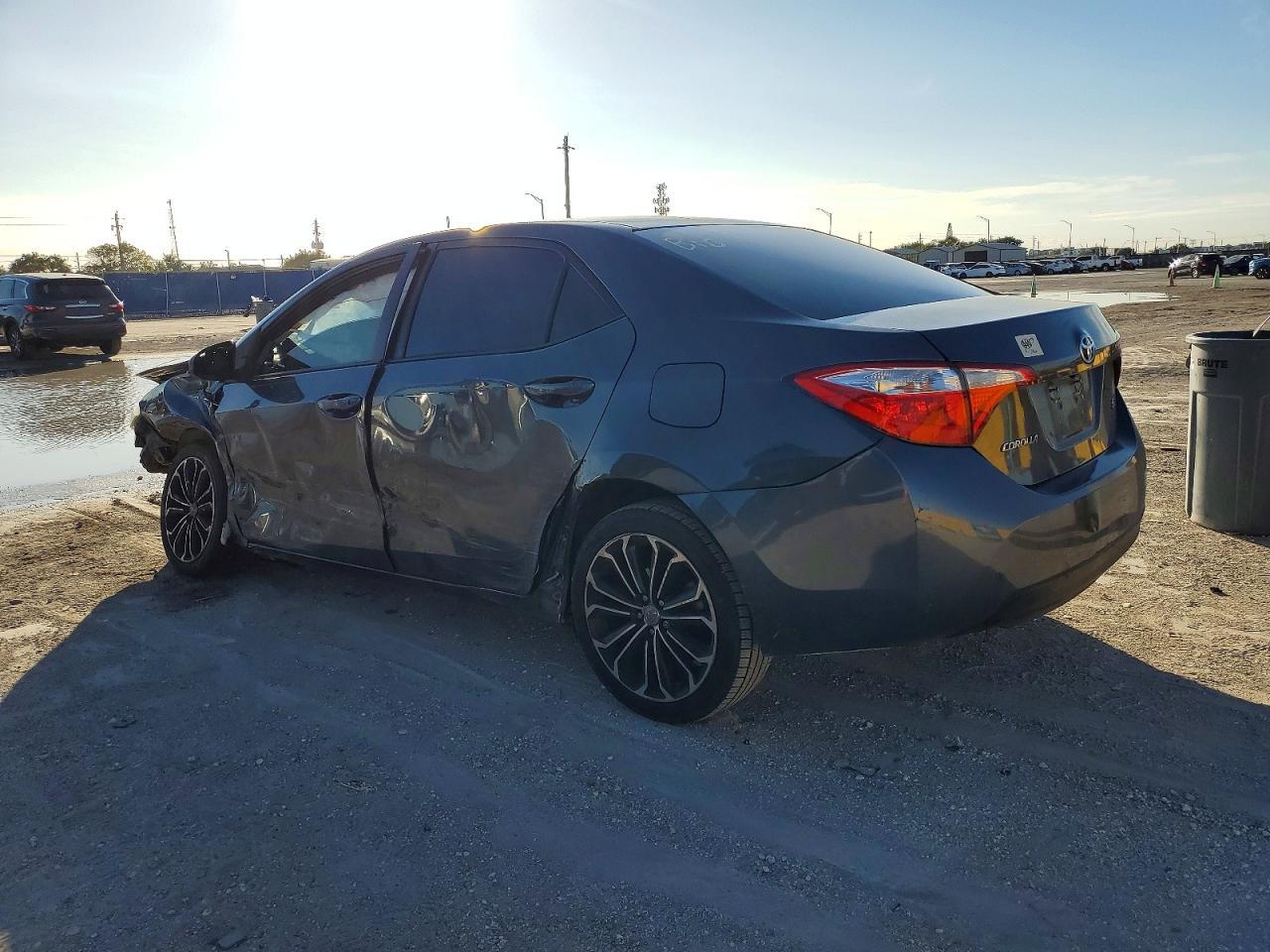2015 Toyota Corolla L - zdjęcie 2