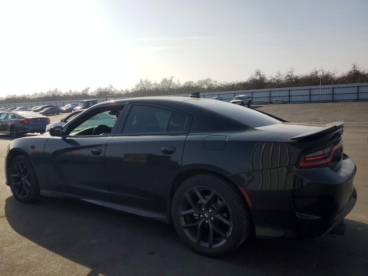 2021 Dodge Charger Gt - zdjęcie 2