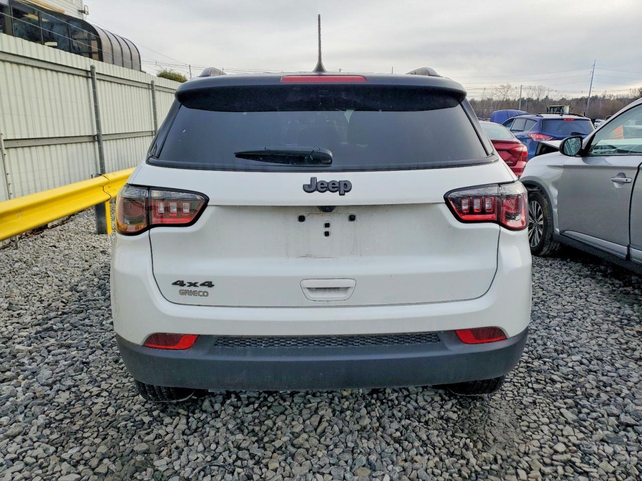 2024 Jeep Compass Latitude - zdjęcie 6