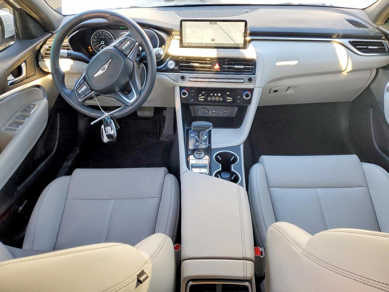 2025 Genesis G70 Base - zdjęcie 8