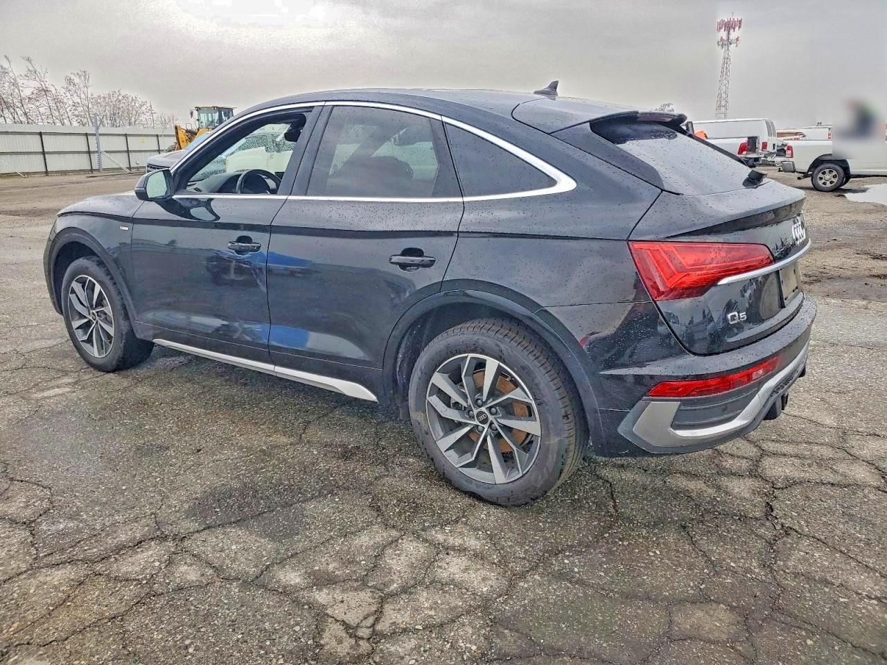 2023 Audi Q5 Sportback Prm Pls 45 - zdjęcie 2