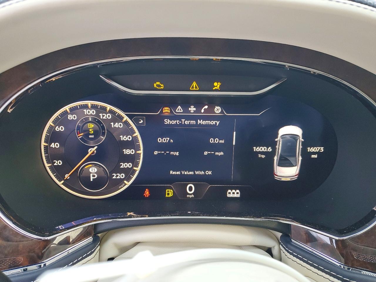 2021 Bentley Flying Spur - zdjęcie 9