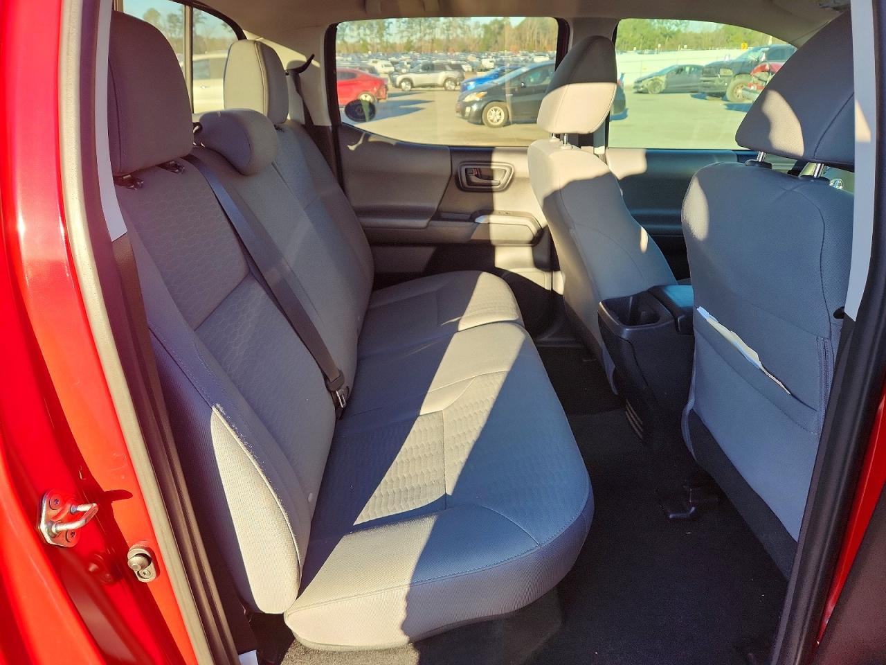 2019 Toyota Tacoma Double Cab - zdjęcie 10