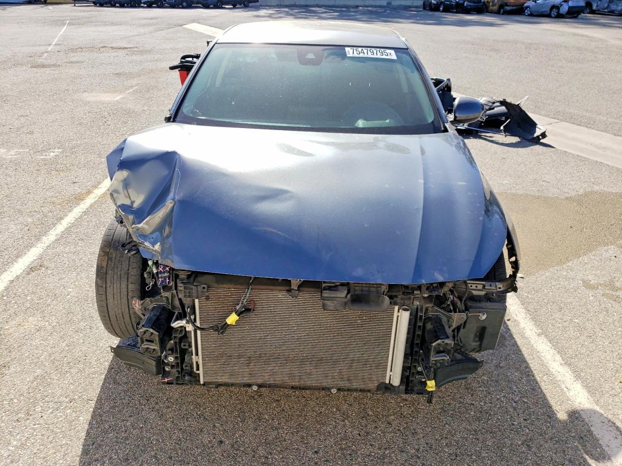 Nissan Altima - zdjęcie 5