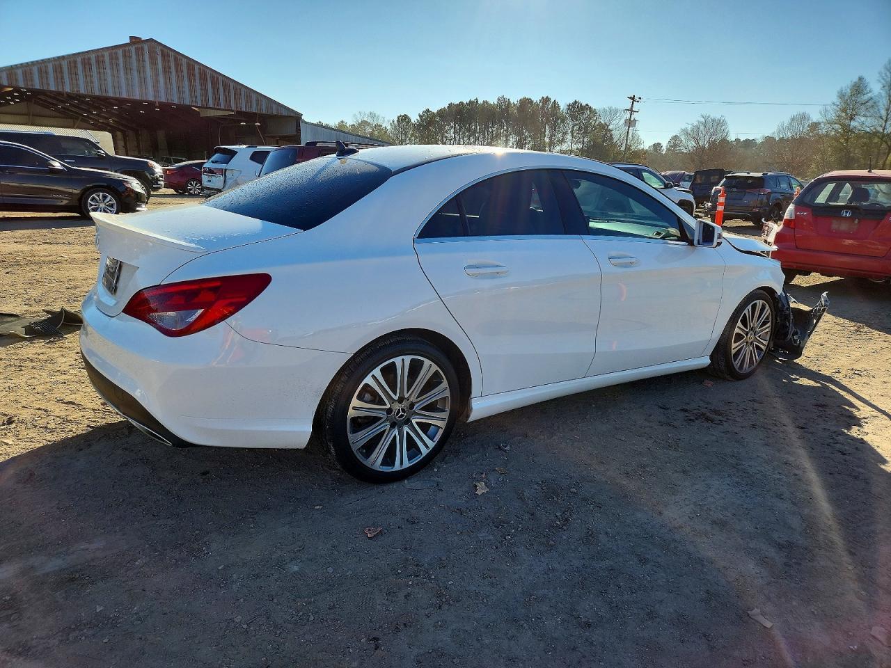 2019 Mercedes-Benz Cla - zdjęcie 3