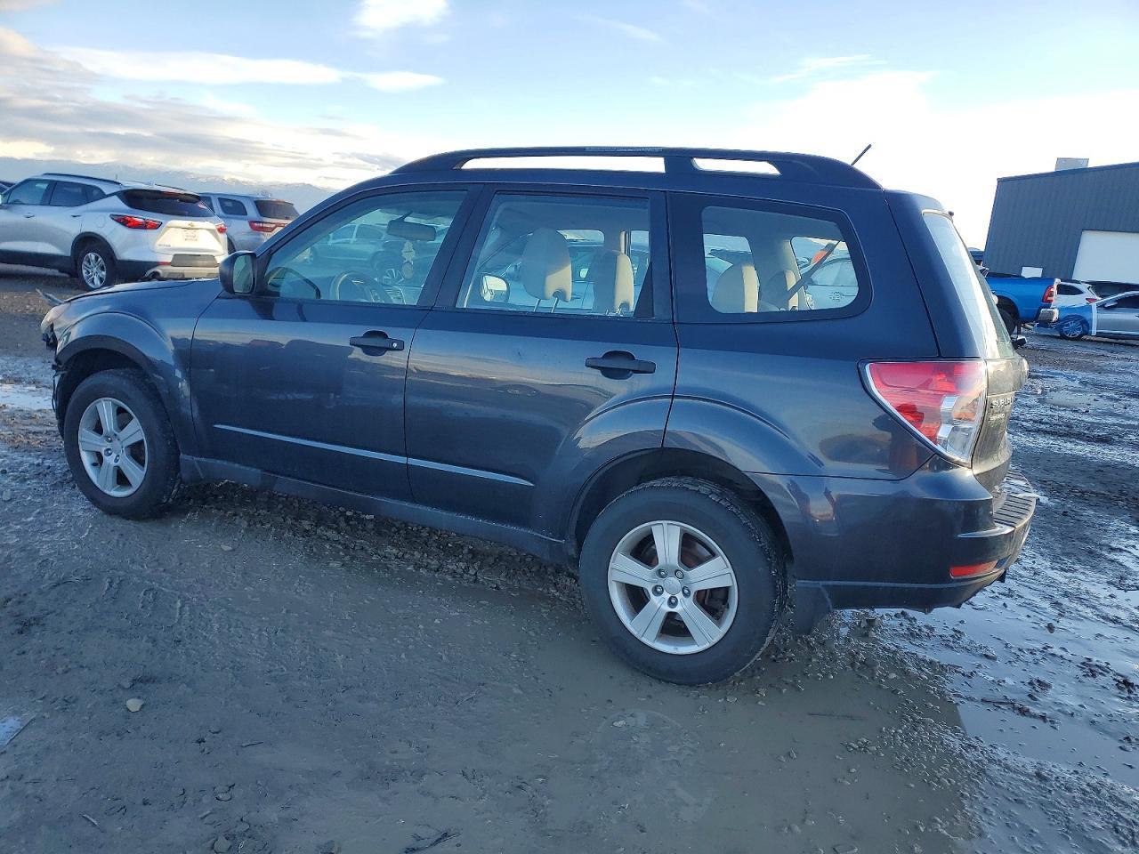 2013 Subaru Forester 2.5X - zdjęcie 2