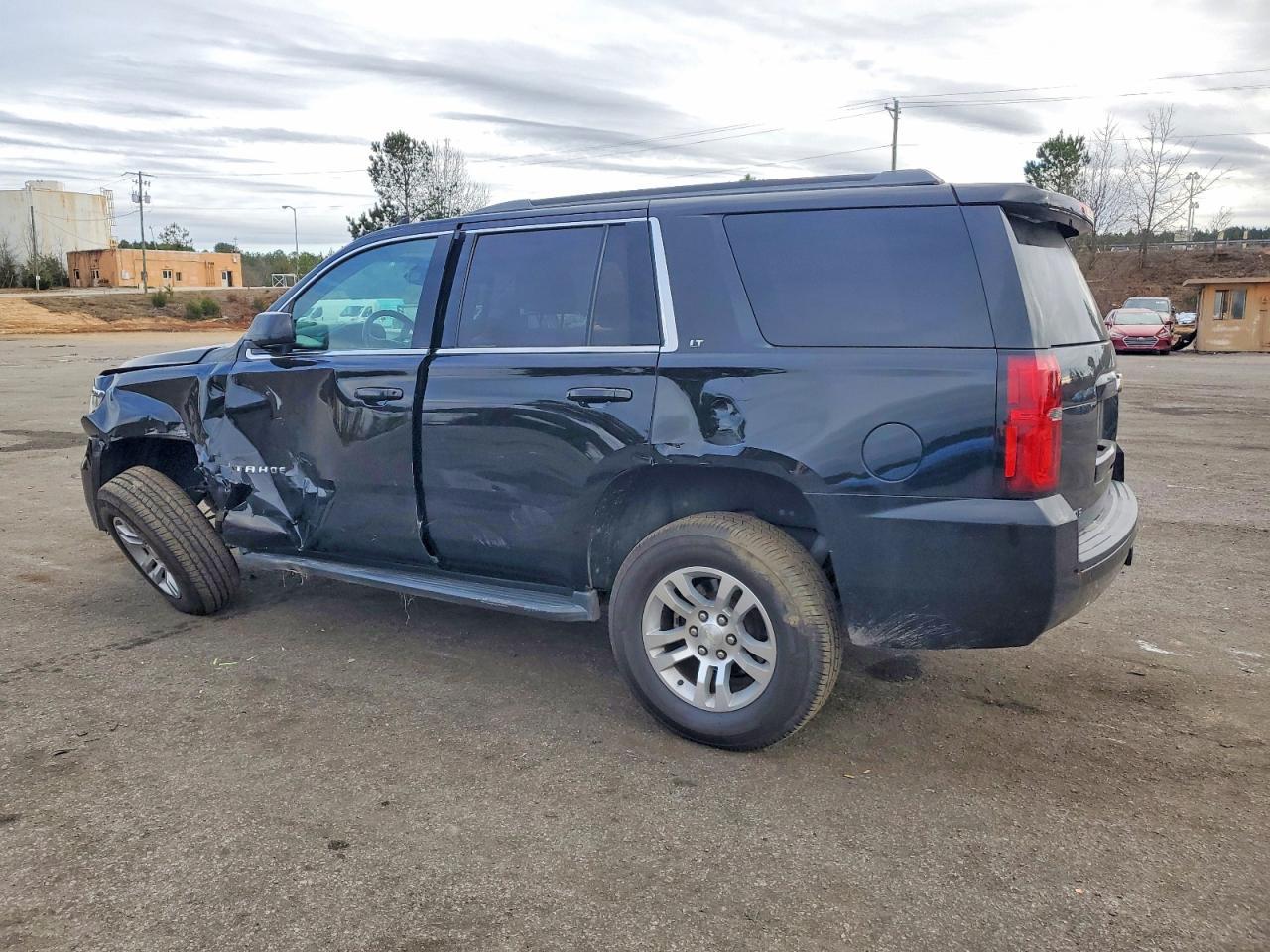2020 Chevrolet Tahoe C1500 Lt - zdjęcie 2