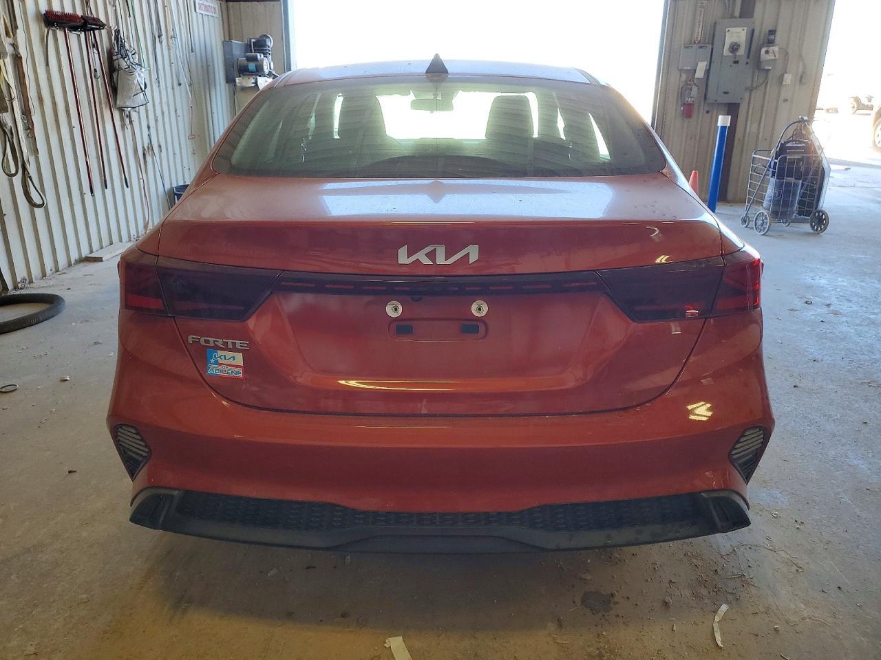 2022 Kia Forte Fe - zdjęcie 6