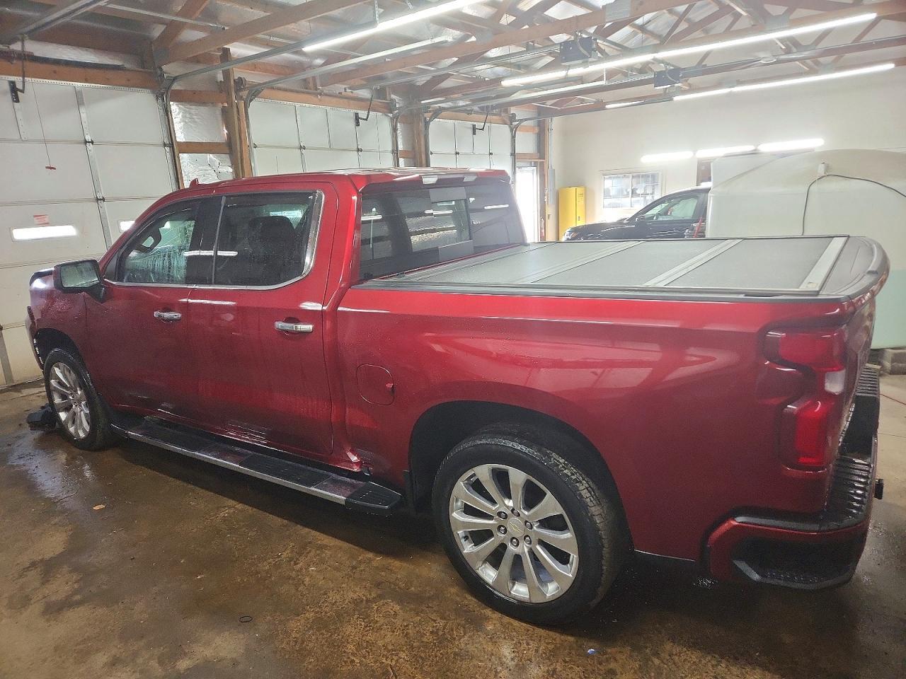 2021 Chevrolet Silverado K1500 High Country - zdjęcie 2