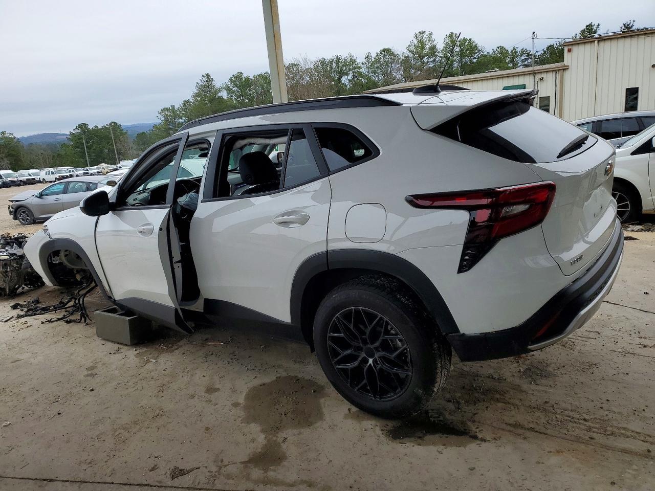 2025 Chevrolet Trax 1Lt - zdjęcie 2