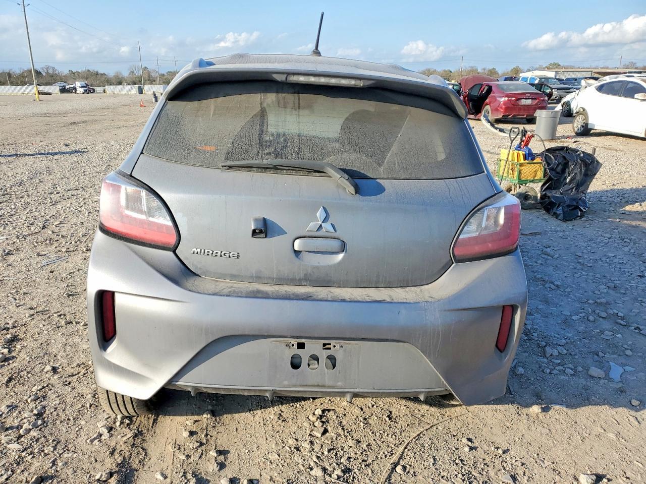 2023 Mitsubishi Mirage Es - zdjęcie 6