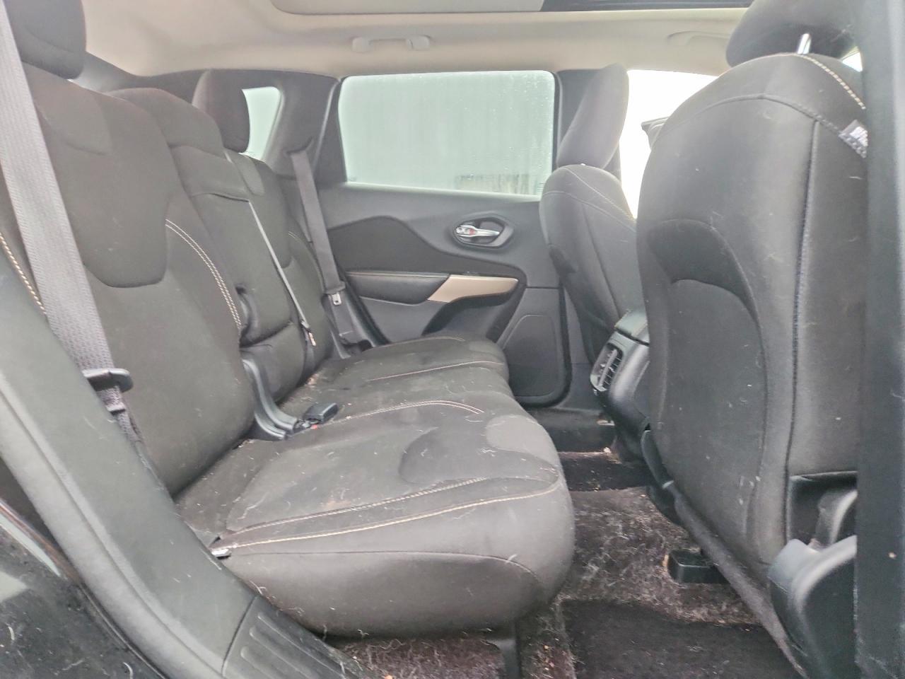 2017 Jeep Cherokee Latitude - zdjęcie 11