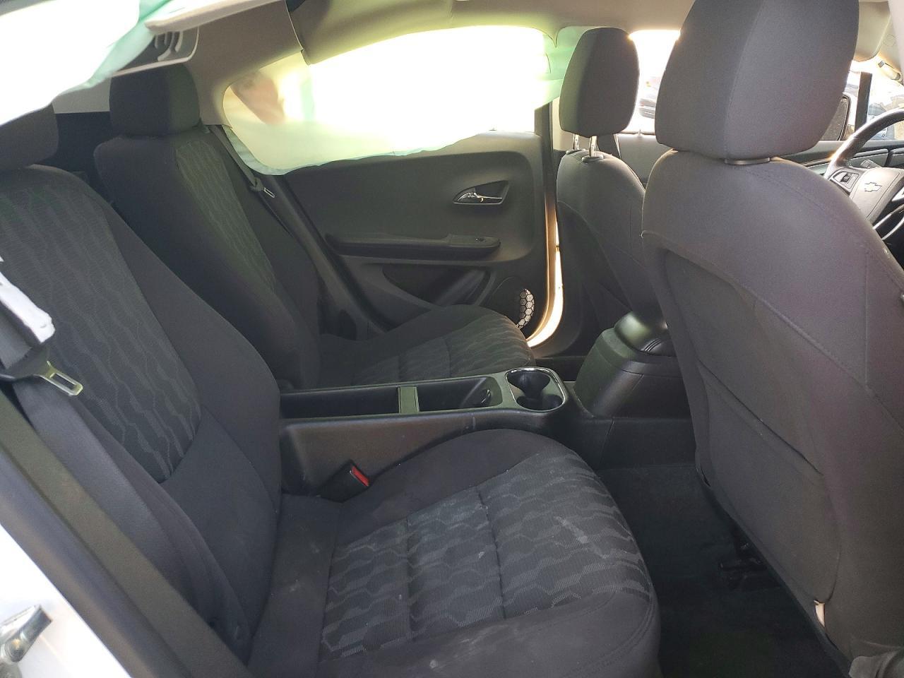 2014 Chevrolet Volt - zdjęcie 10