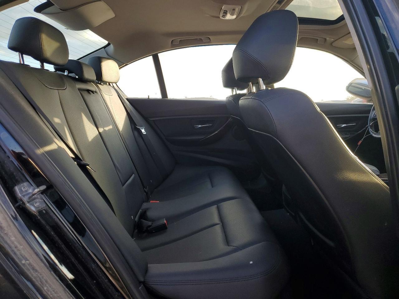 2014 BMW 320 I xDrive - zdjęcie 10