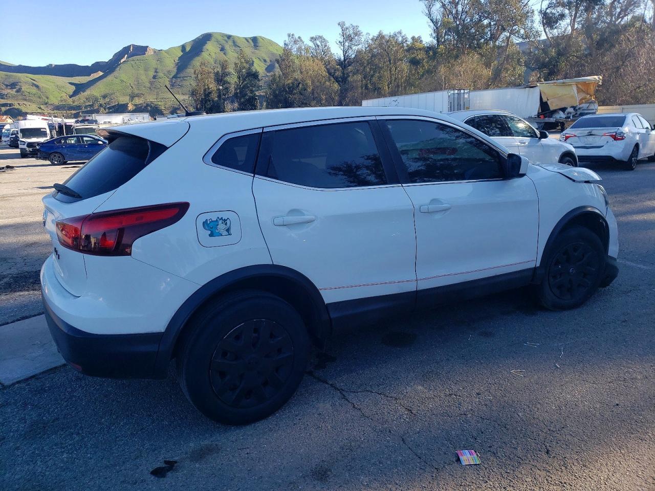 2019 Nissan Rogue Sport S - zdjęcie 3