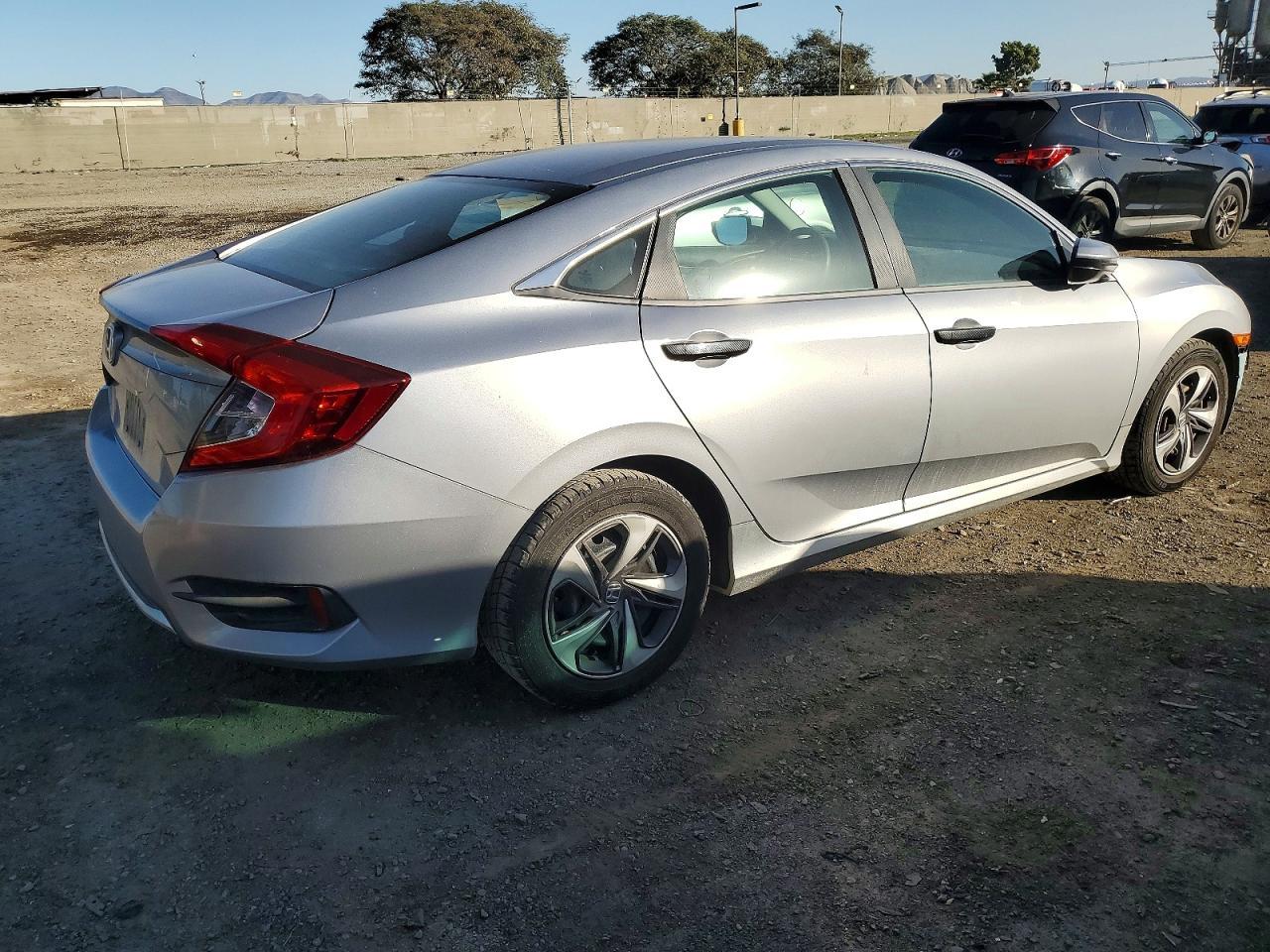 2019 Honda Civic Lx - zdjęcie 3