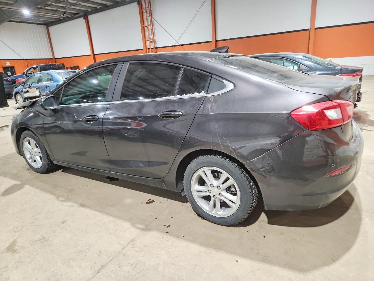 2017 Chevrolet Cruze Lt - zdjęcie 2