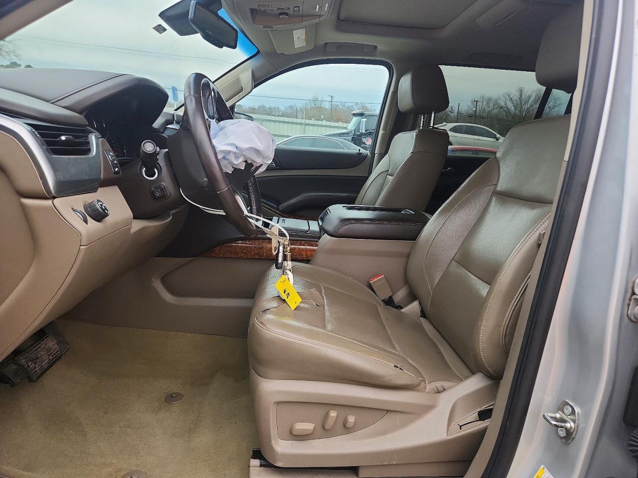 2018 Chevrolet Suburban C1500 Premier - zdjęcie 7