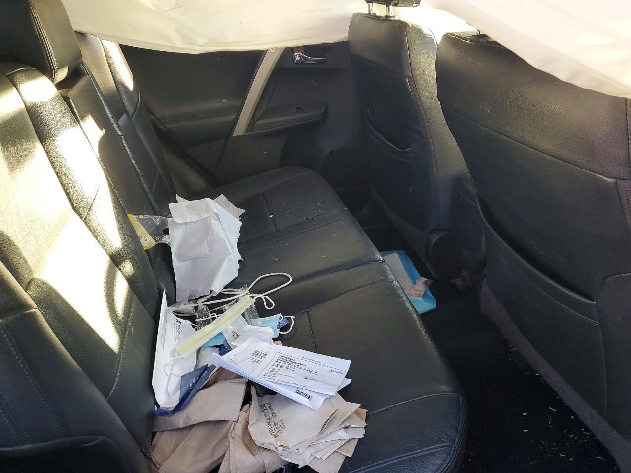 2016 Toyota Rav4 Xle - zdjęcie 11