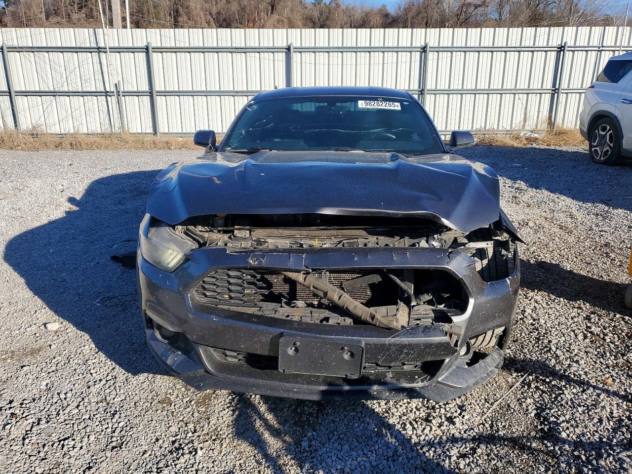 2015 Ford Mustang - zdjęcie 5