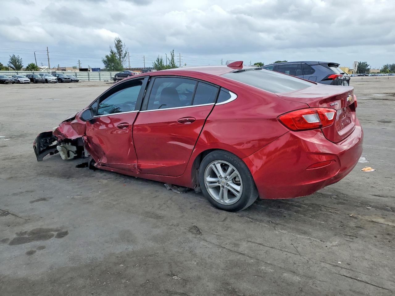 2018 Chevrolet Cruze Lt - zdjęcie 2