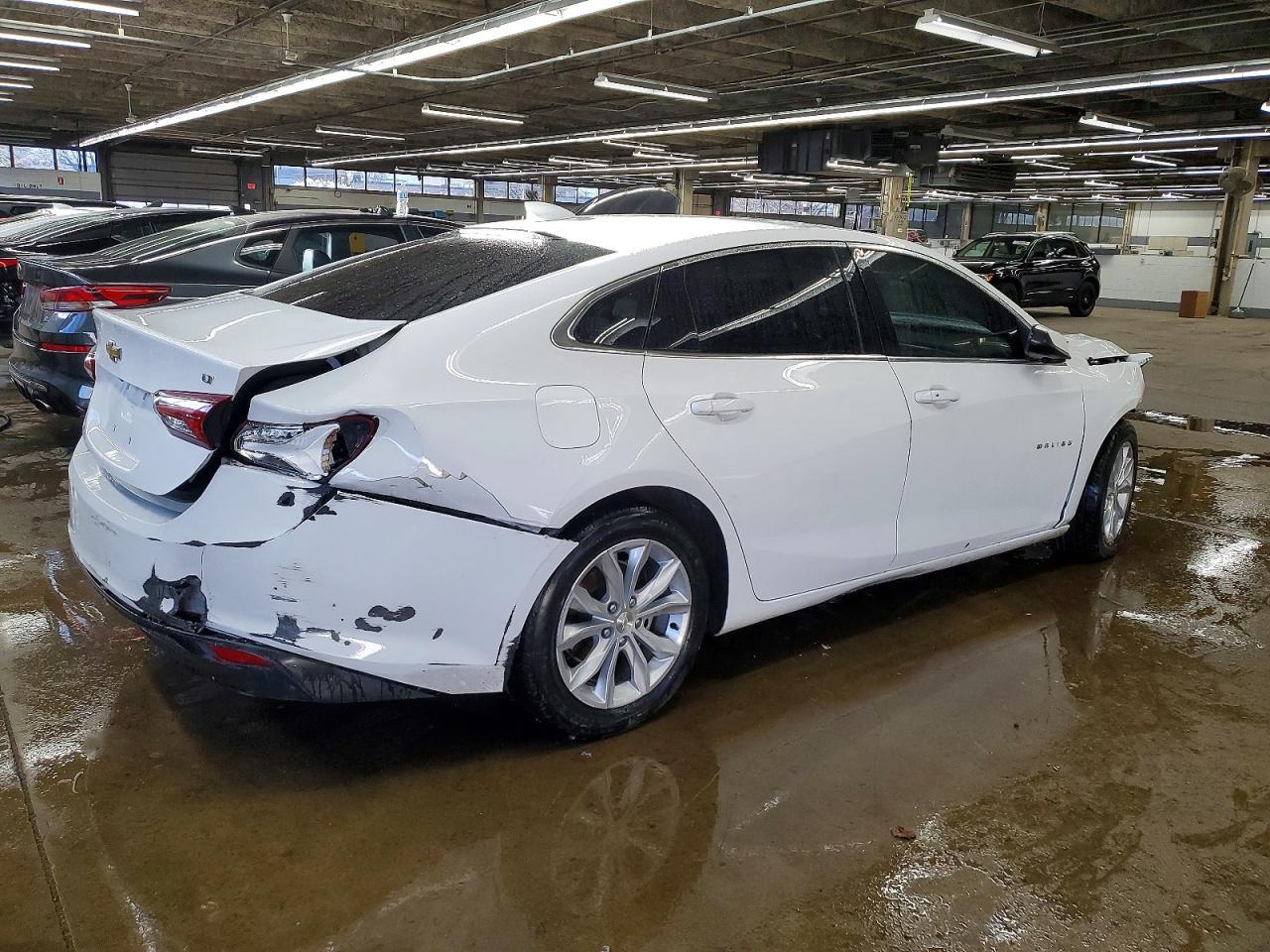 2022 Chevrolet Malibu Lt - zdjęcie 3