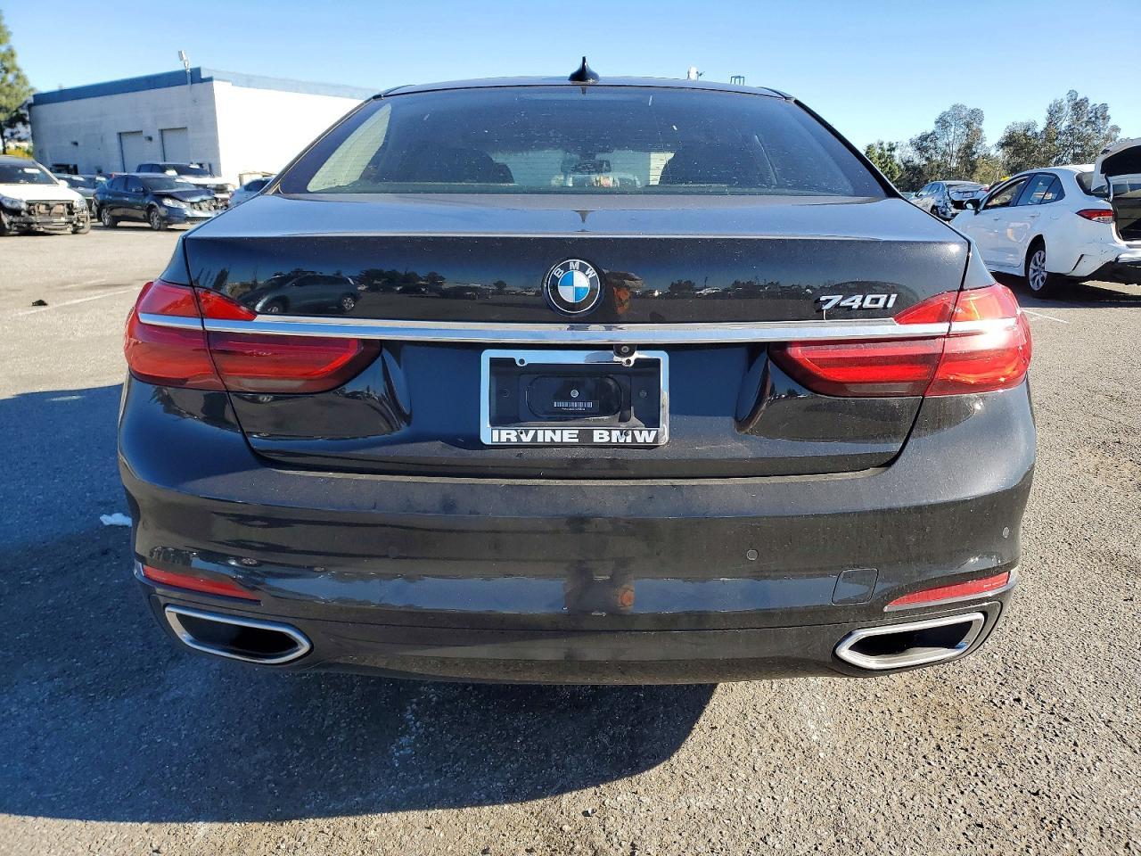 2017 BMW 740 I - zdjęcie 6