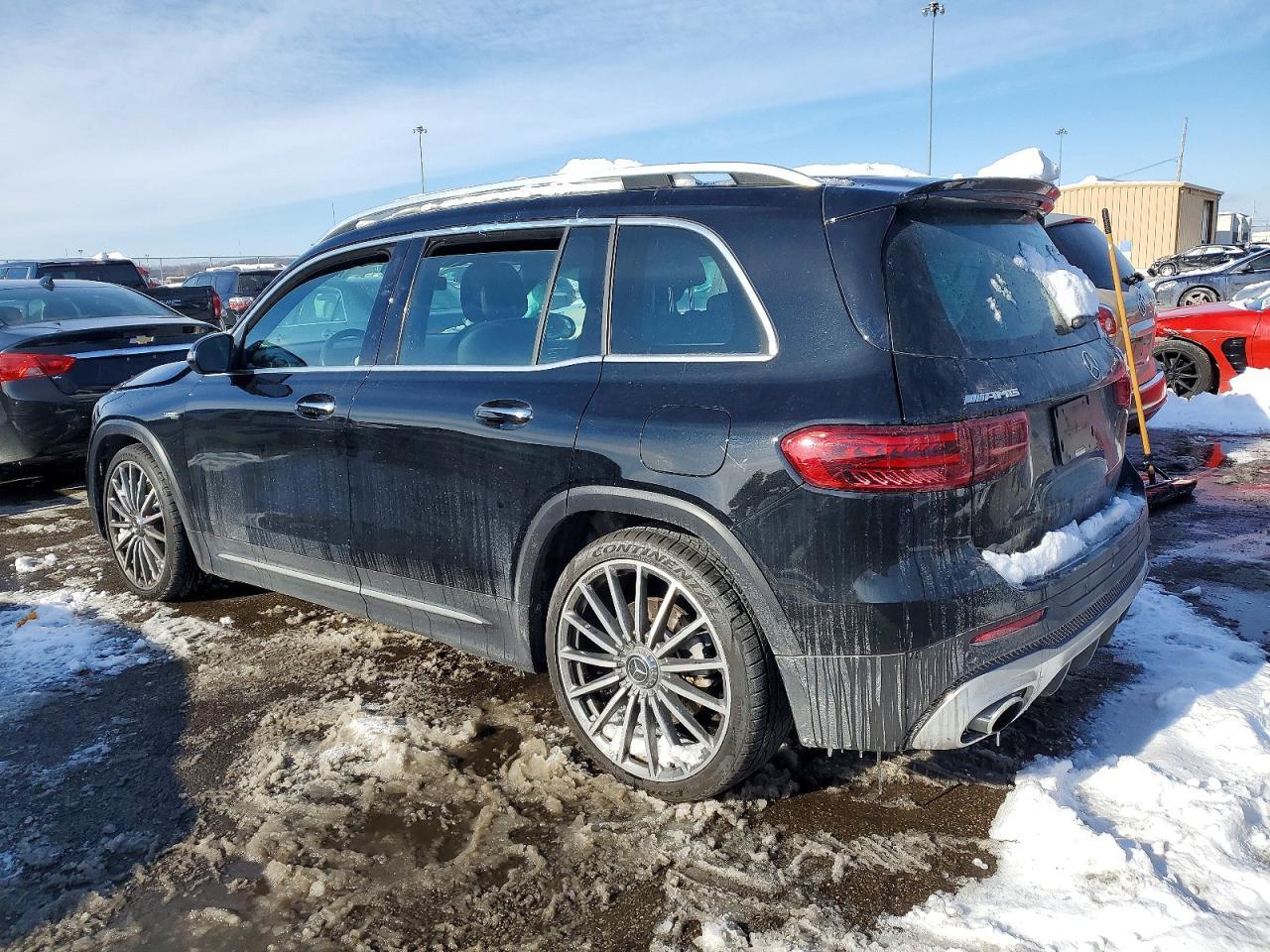 2024 Mercedes-Benz Glb Amg 35 4Matic - zdjęcie 2