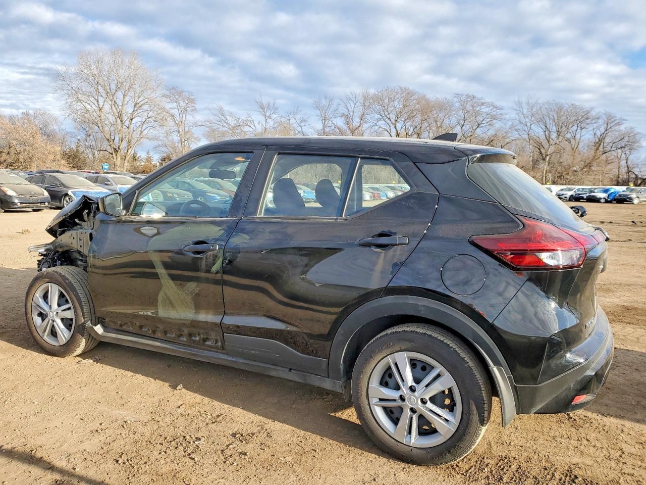 2024 Nissan Kicks S - zdjęcie 2