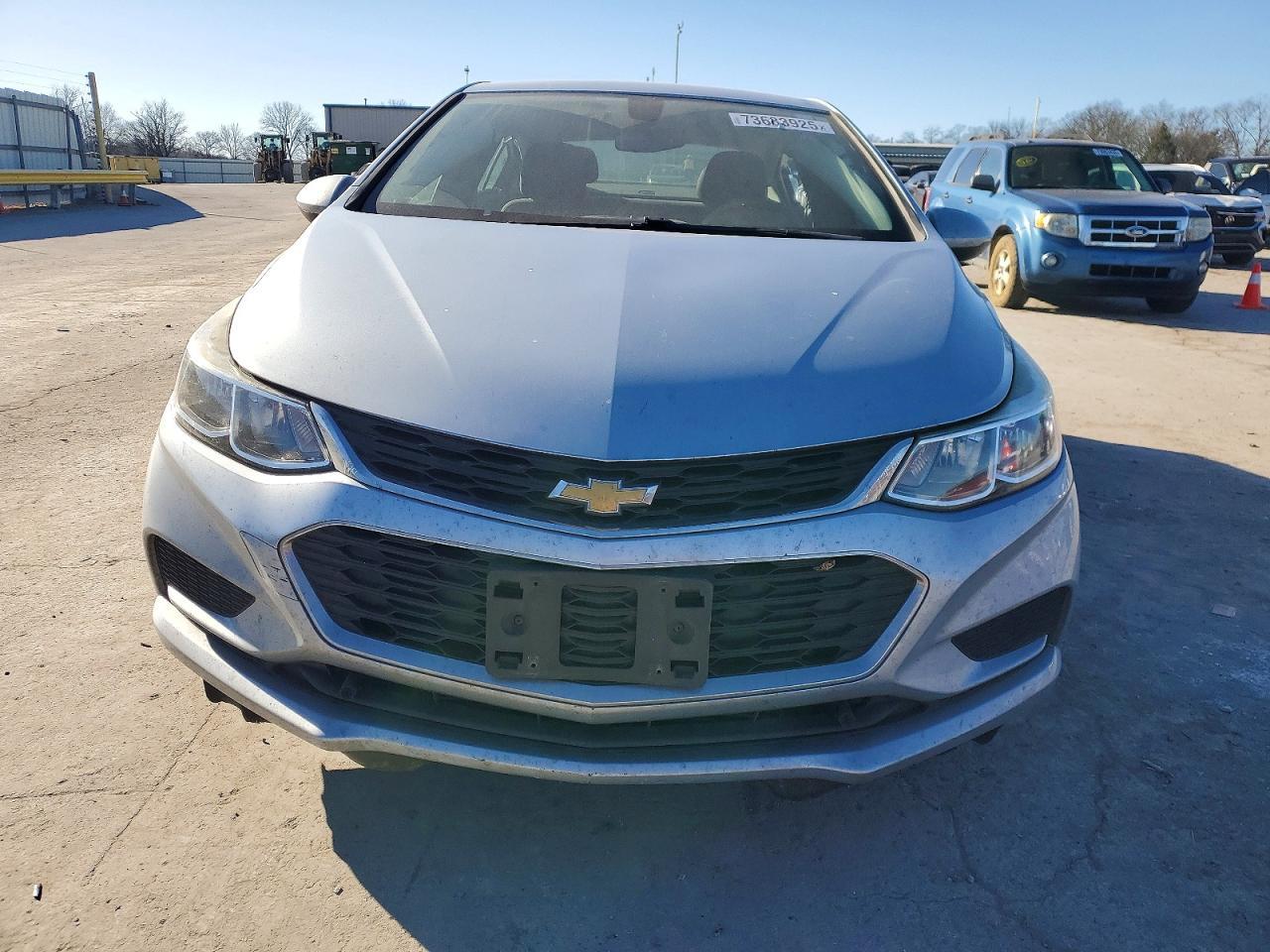 2017 Chevrolet Cruze Ls - zdjęcie 5
