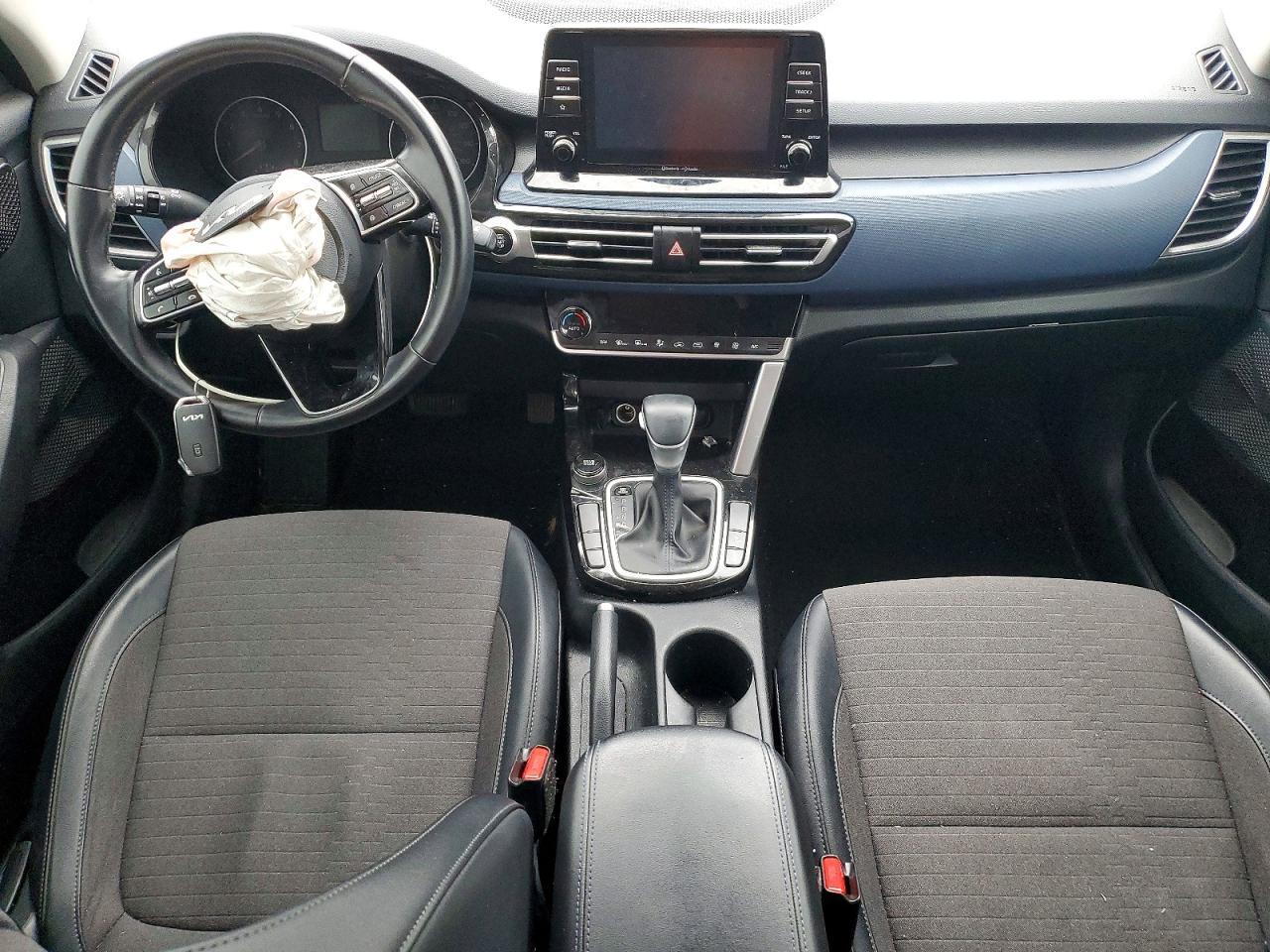 2023 Kia Seltos S - zdjęcie 8