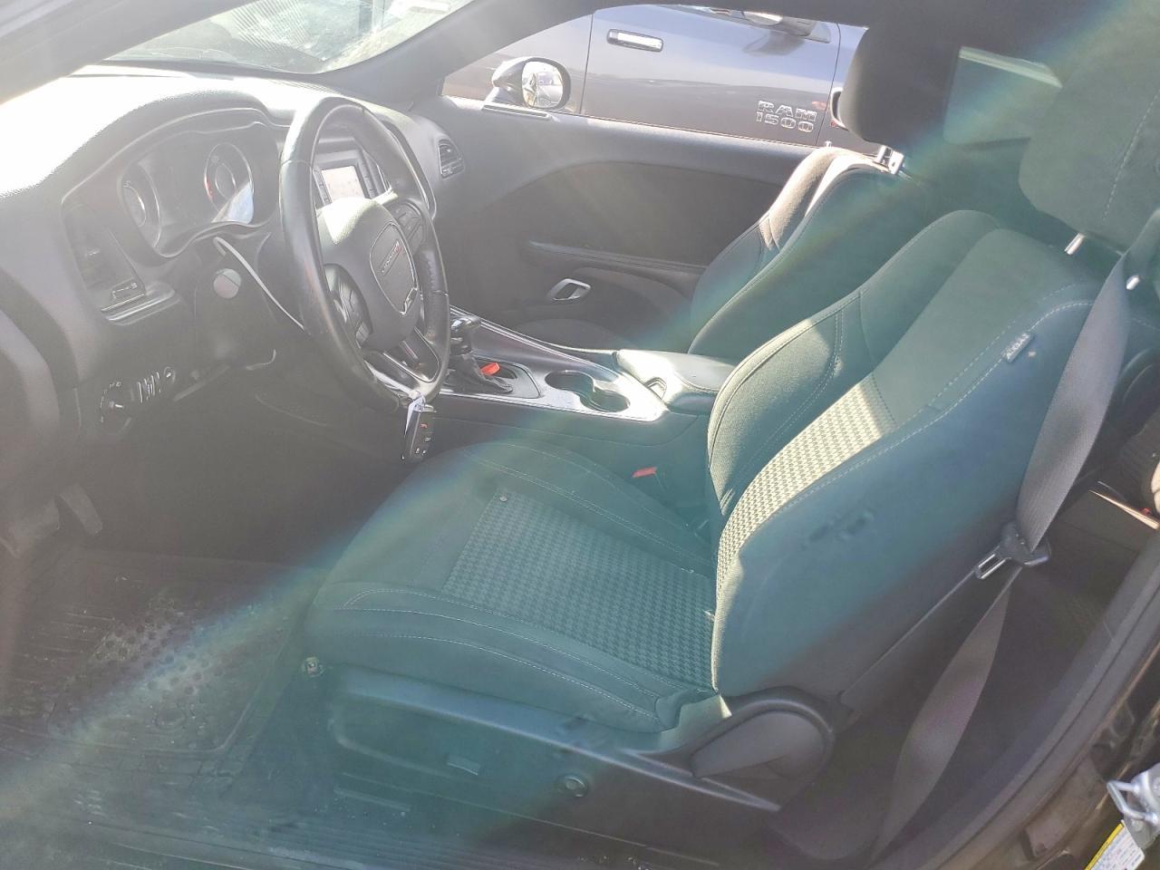 2016 Dodge Challenger Sxt - zdjęcie 7