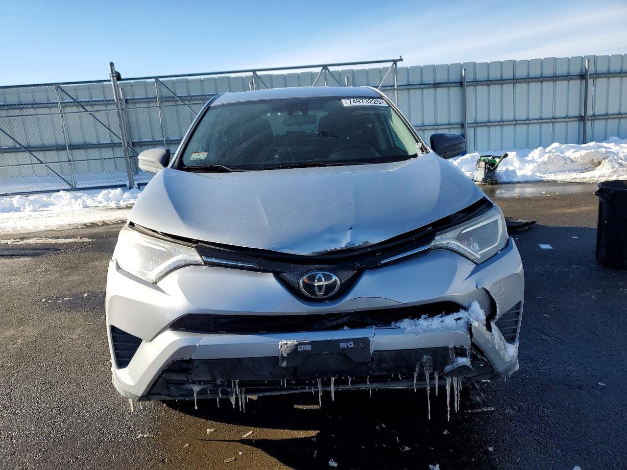 2018 Toyota Rav4 Le - zdjęcie 5
