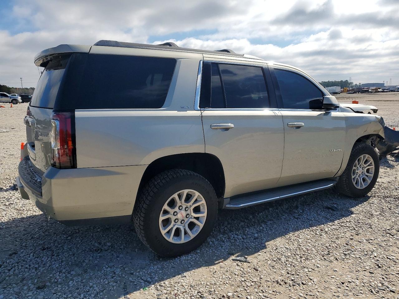 2015 GMC Yukon Slt - zdjęcie 3