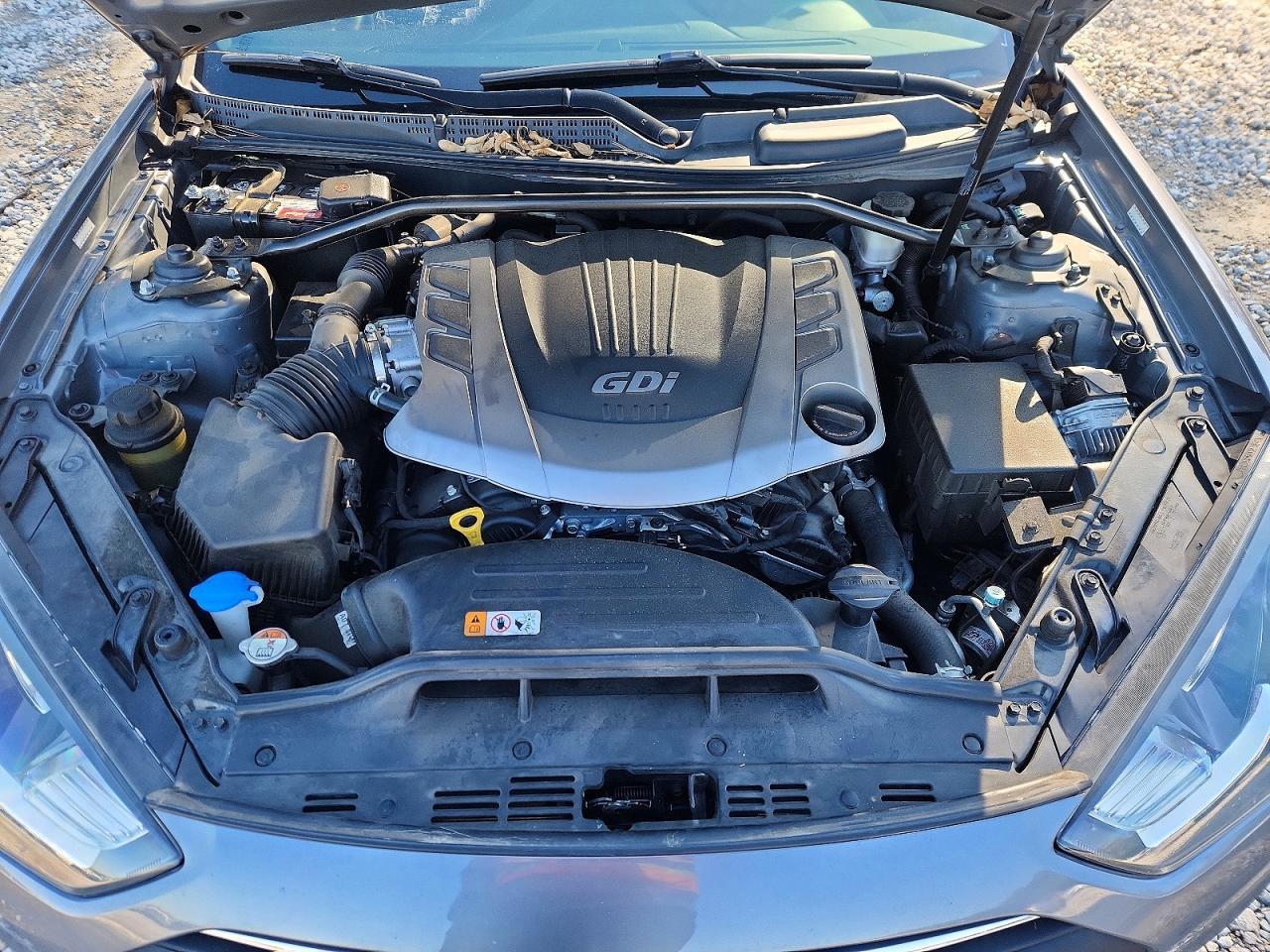 2016 Hyundai Genesis Coupe 3.8 R-Spec - zdjęcie 11