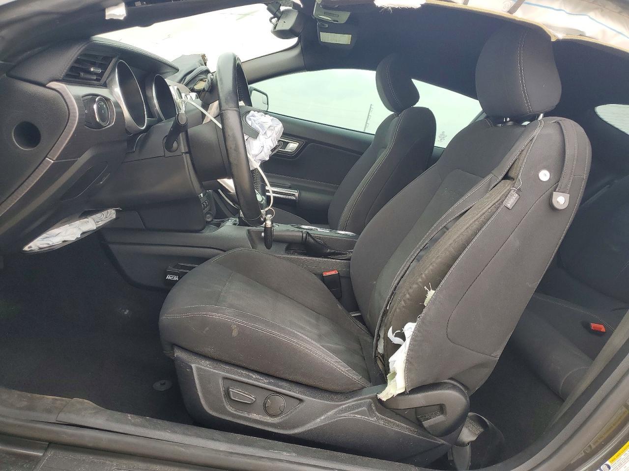 2020 Ford Mustang Gt - zdjęcie 7