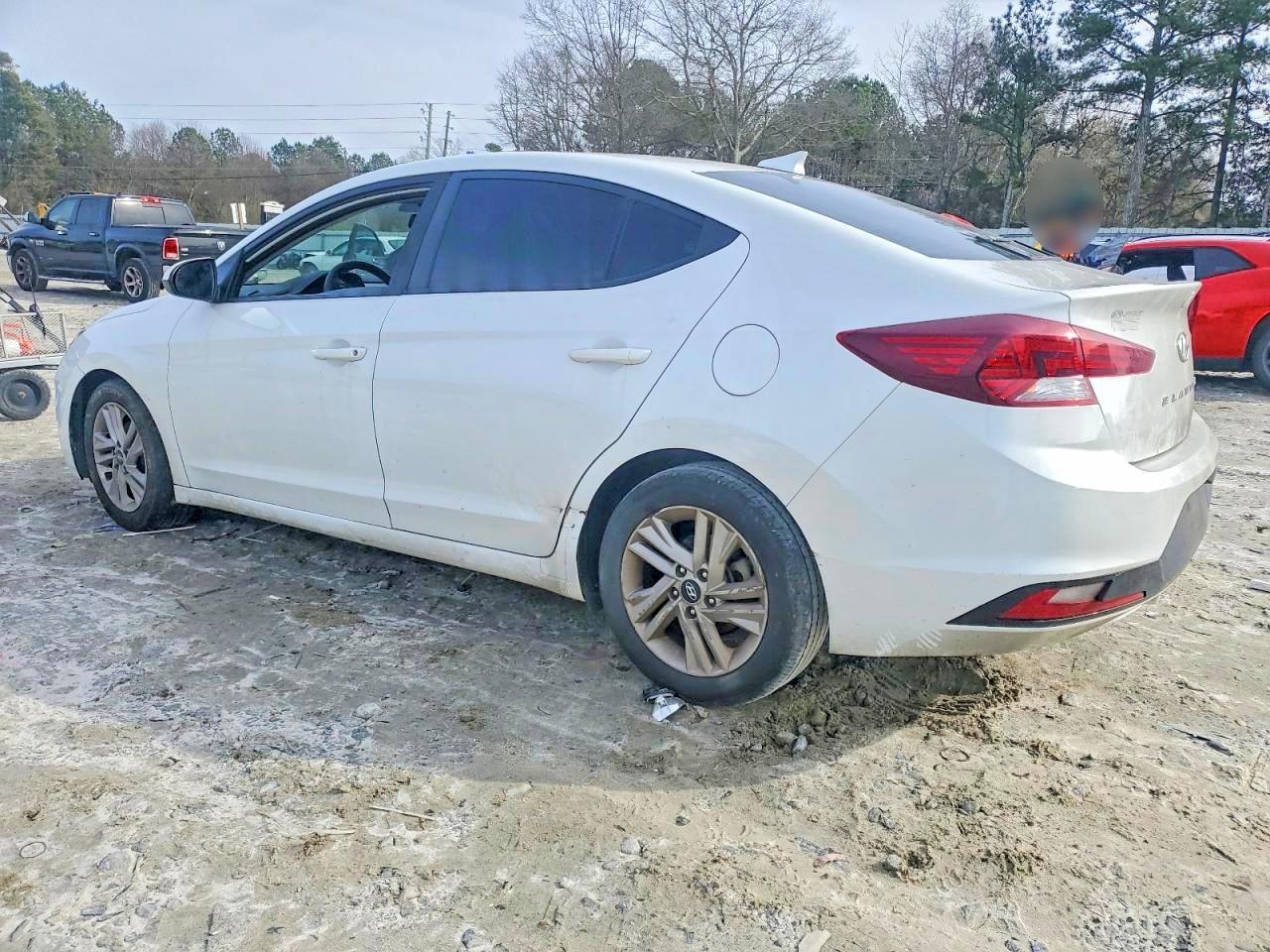 2020 Hyundai Elantra Sel - zdjęcie 2